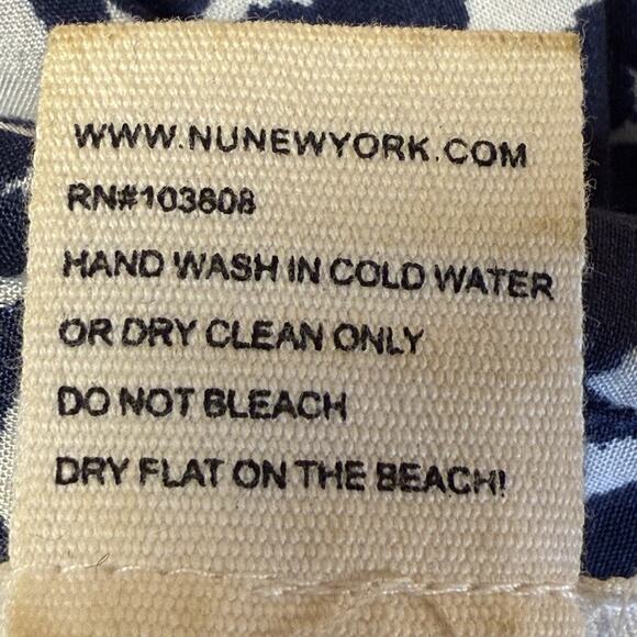 NU New York Popover High Low Bubble Pullover Top O/S Navy Print Trendy Upscale - Picture 10 of 10